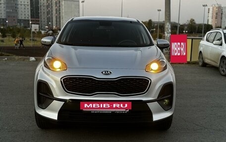 KIA Sportage IV рестайлинг, 2020 год, 2 550 000 рублей, 3 фотография