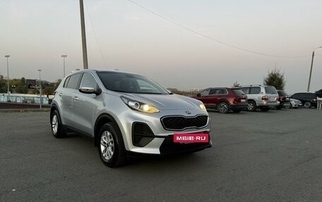 KIA Sportage IV рестайлинг, 2020 год, 2 550 000 рублей, 12 фотография