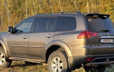 Mitsubishi Pajero Sport II рестайлинг, 2012 год, 1 690 000 рублей, 3 фотография