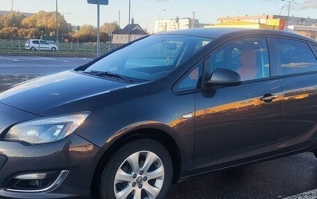 Opel Astra J, 2013 год, 1 100 000 рублей, 4 фотография