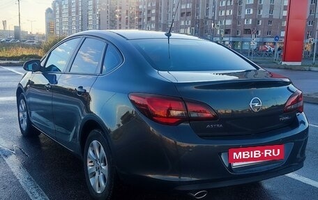 Opel Astra J, 2013 год, 1 100 000 рублей, 2 фотография