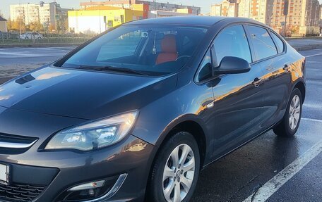 Opel Astra J, 2013 год, 1 100 000 рублей, 11 фотография