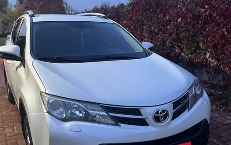 Toyota RAV4, 2014 год, 2 700 000 рублей, 16 фотография