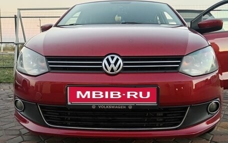 Volkswagen Polo VI (EU Market), 2014 год, 777 000 рублей, 21 фотография