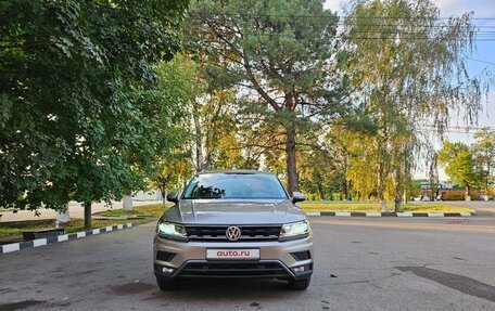 Volkswagen Tiguan II, 2018 год, 3 200 000 рублей, 2 фотография