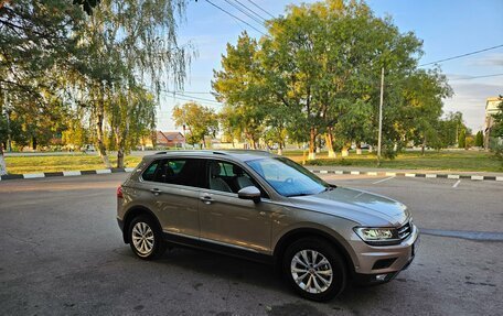 Volkswagen Tiguan II, 2018 год, 3 200 000 рублей, 4 фотография