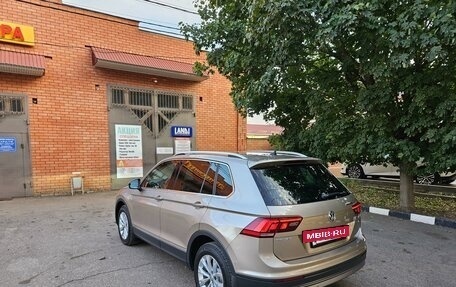 Volkswagen Tiguan II, 2018 год, 3 200 000 рублей, 7 фотография