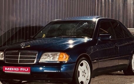 Mercedes-Benz C-Класс, 1995 год, 550 000 рублей, 2 фотография