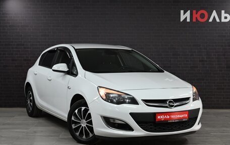 Opel Astra J, 2013 год, 1 000 000 рублей, 3 фотография