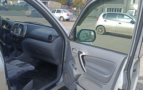 Toyota RAV4, 2001 год, 820 000 рублей, 11 фотография