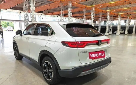 Honda Vezel, 2023 год, 2 275 000 рублей, 4 фотография