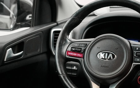 KIA Sportage IV рестайлинг, 2018 год, 2 349 000 рублей, 11 фотография