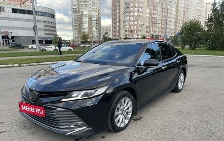 Toyota Camry, 2019 год, 2 800 000 рублей, 7 фотография