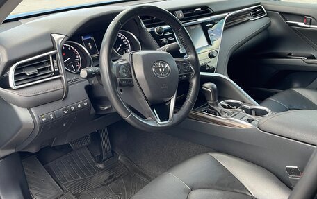 Toyota Camry, 2019 год, 2 800 000 рублей, 9 фотография