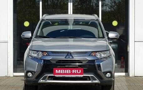 Mitsubishi Outlander III рестайлинг 3, 2019 год, 2 050 000 рублей, 4 фотография