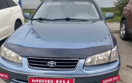 Toyota Camry, 2000 год, 540 000 рублей, 2 фотография