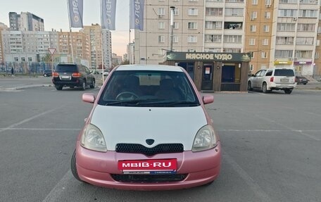 Toyota Vitz, 2000 год, 330 000 рублей, 3 фотография