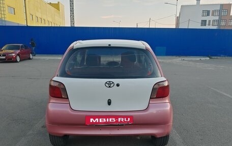 Toyota Vitz, 2000 год, 330 000 рублей, 4 фотография