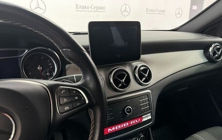 Mercedes-Benz GLA, 2017 год, 2 750 000 рублей, 15 фотография