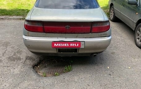 Toyota Carina, 1993 год, 210 000 рублей, 3 фотография