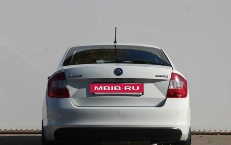 Skoda Rapid I, 2014 год, 1 050 000 рублей, 6 фотография