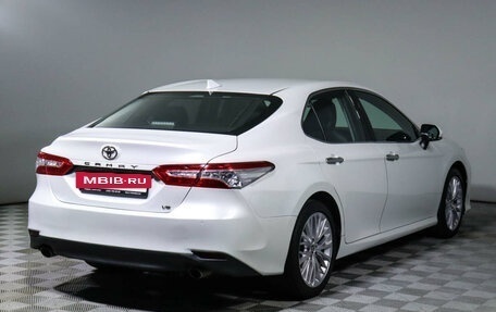 Toyota Camry, 2018 год, 3 250 000 рублей, 5 фотография