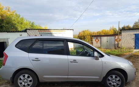 KIA Carens III (RP), 2010 год, 730 000 рублей, 1 фотография