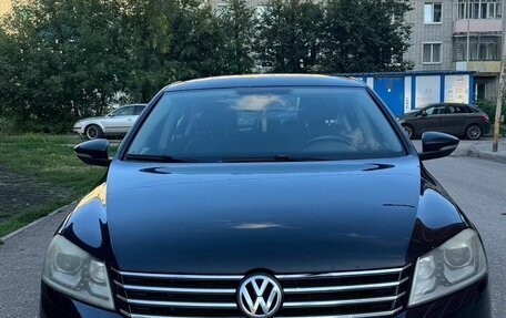 Volkswagen Passat B7, 2012 год, 1 580 000 рублей, 2 фотография