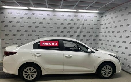 KIA Rio IV, 2021 год, 1 600 000 рублей, 3 фотография