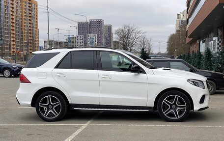 Mercedes-Benz GLE, 2017 год, 4 390 000 рублей, 4 фотография