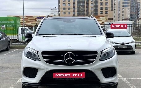 Mercedes-Benz GLE, 2017 год, 4 390 000 рублей, 2 фотография