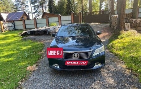 Toyota Camry, 2013 год, 2 000 000 рублей, 2 фотография