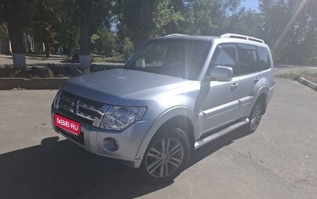 Mitsubishi Pajero IV, 2011 год, 2 025 000 рублей, 1 фотография