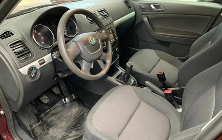 Skoda Yeti I рестайлинг, 2012 год, 950 000 рублей, 6 фотография