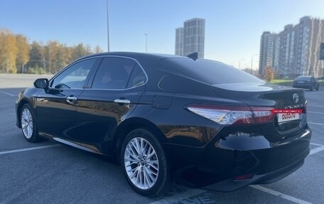 Toyota Camry, 2018 год, 3 000 000 рублей, 5 фотография