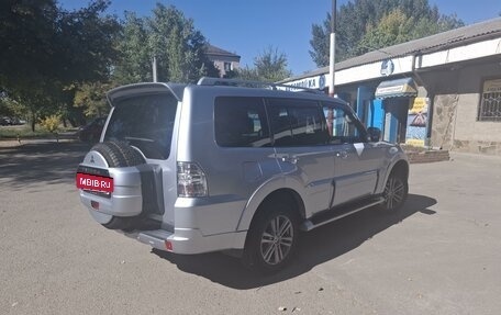 Mitsubishi Pajero IV, 2011 год, 2 025 000 рублей, 4 фотография