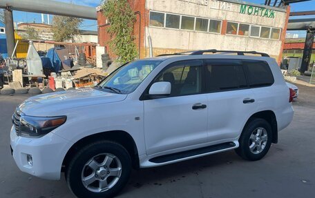 Toyota Land Cruiser 200, 2010 год, 3 350 000 рублей, 6 фотография