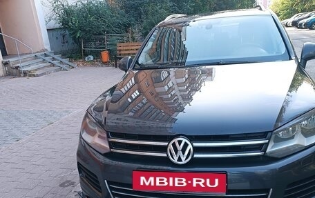 Volkswagen Touareg III, 2012 год, 2 500 000 рублей, 13 фотография