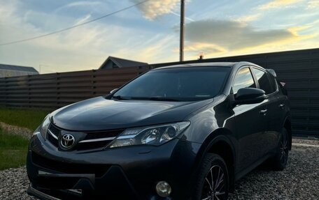 Toyota RAV4, 2013 год, 2 300 000 рублей, 4 фотография