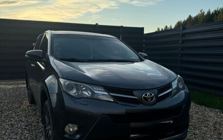 Toyota RAV4, 2013 год, 2 300 000 рублей, 5 фотография