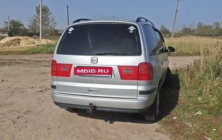 SEAT Alhambra II рестайлинг, 2007 год, 1 050 000 рублей, 3 фотография