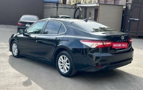 Toyota Camry, 2019 год, 2 900 000 рублей, 11 фотография