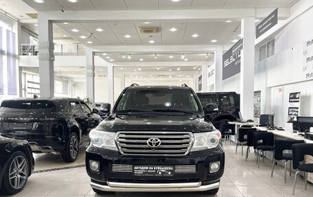 Toyota Land Cruiser 200, 2014 год, 4 078 000 рублей, 2 фотография