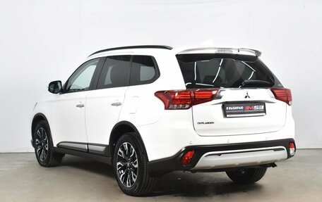 Mitsubishi Outlander III рестайлинг 3, 2021 год, 3 280 995 рублей, 6 фотография