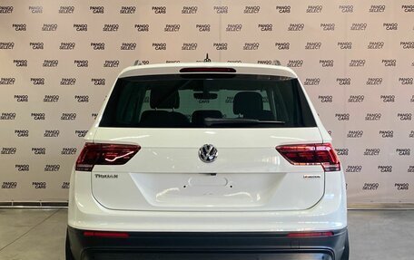 Volkswagen Tiguan II, 2018 год, 2 550 000 рублей, 6 фотография