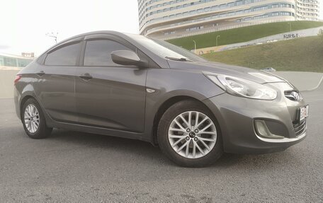 Hyundai Solaris II рестайлинг, 2011 год, 615 000 рублей, 5 фотография