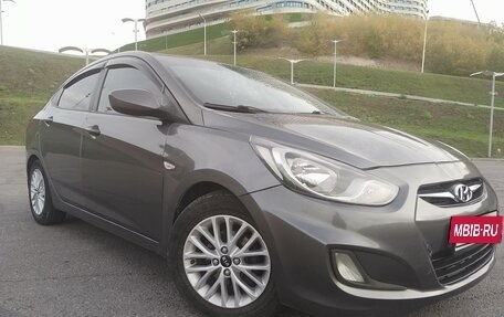 Hyundai Solaris II рестайлинг, 2011 год, 615 000 рублей, 6 фотография