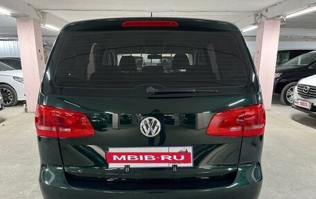 Volkswagen Touran III, 2011 год, 1 050 000 рублей, 6 фотография