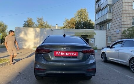 Hyundai Solaris II рестайлинг, 2018 год, 1 200 000 рублей, 2 фотография