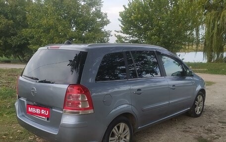 Opel Zafira B, 2008 год, 400 000 рублей, 4 фотография